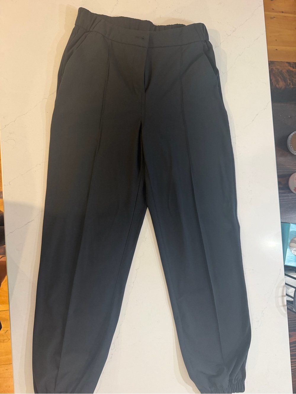 Lululemon Women’s Black Jogger-Style Dress Pants